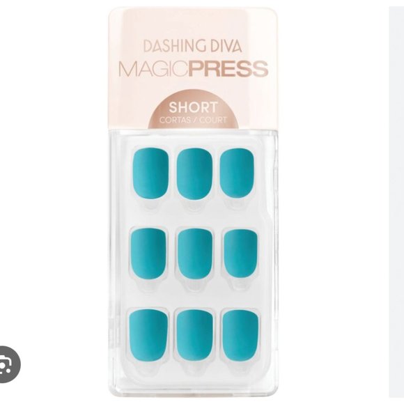 Dashing Diva Magic Press on Nails -- cotton candy blue - Short nwt *PLZ READ* - Picture 1 of 2